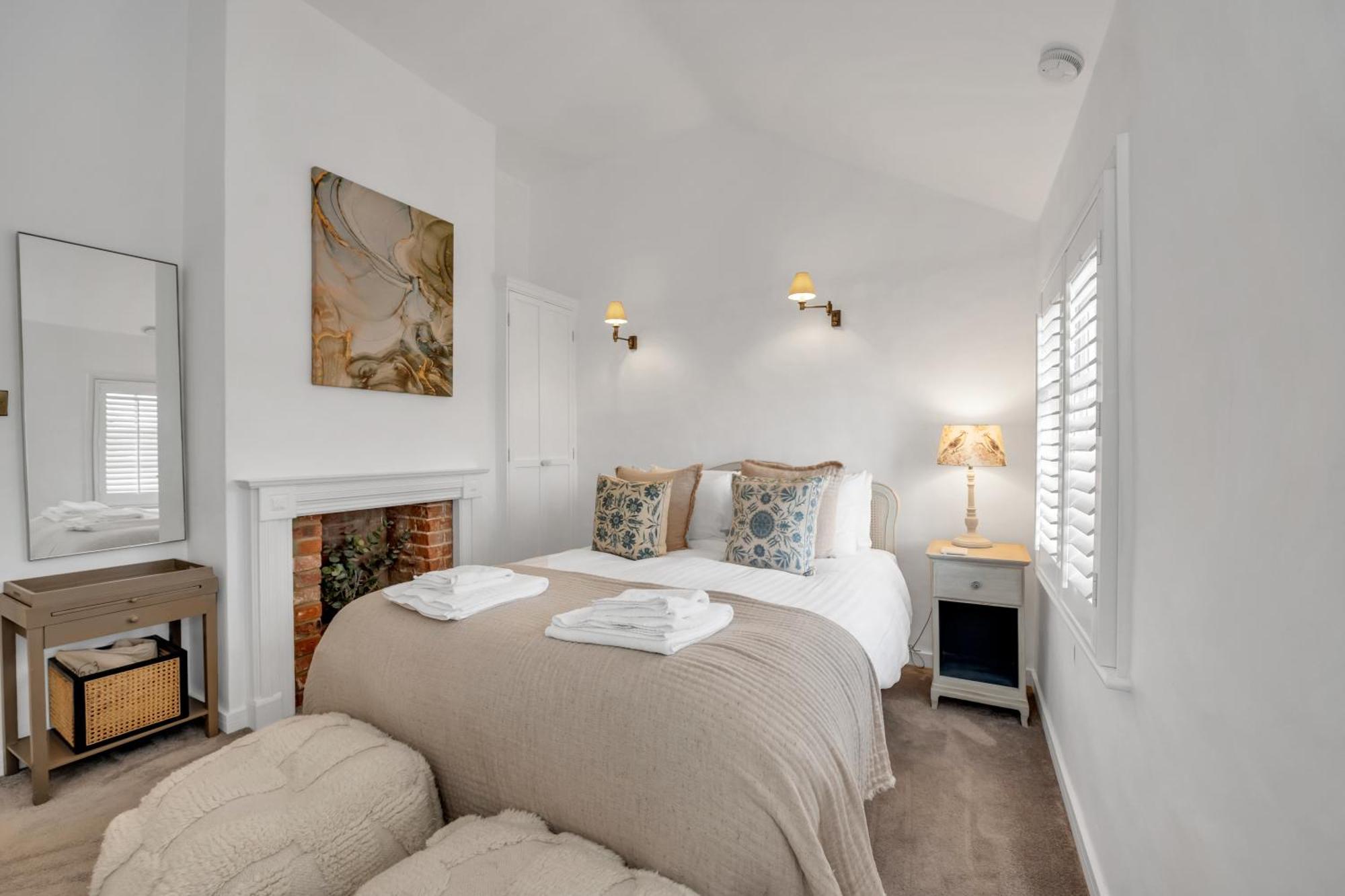 Charming Church Walk, Long Melford - 2 Bedroom Property With Parking Exterior photo